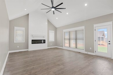 2526 Topeka Rd, Bowling Green, KY 42103 - photo 5