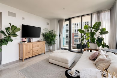 Echo Brickell unit 1404, Miami, FL 33131 - photo 5