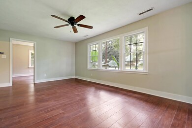 1720 Pinecrest Rd