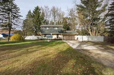 11033 Carr Rd, Davison, MI 48423 - photo 2