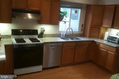 12500 Knowledge Ln, Bowie, MD 20715 - photo 4