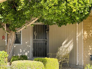 10504 W Palmeras Dr, Sun City, AZ 85373 - photo 2