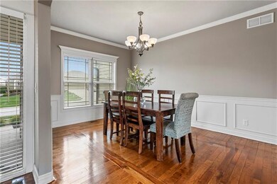 1552 Brompton Ln, Raymore, MO 64083 - photo 7