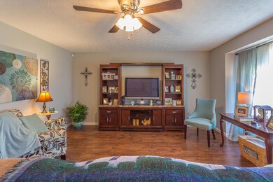 1405 W Crane-8