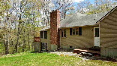 16 Camelot Dr, Bedford, NH 03110 - photo 3