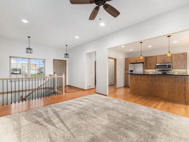 102 Firethorn Dr, Treynor, IA 51575 - photo 7