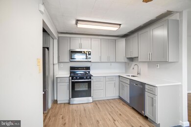 1504 Dover Ct, Glen Burnie, MD 21061 - photo 3