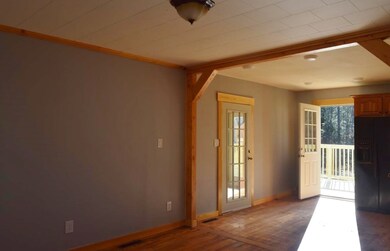 55 Pleasant St, Plymouth, NH 03264 - photo 5