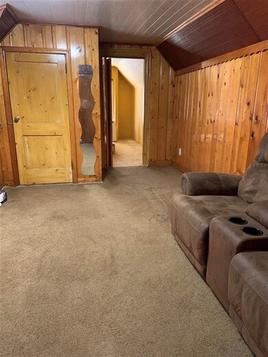 334B Stegman Pkwy unit 3, Jersey City, NJ 07305 - photo 2