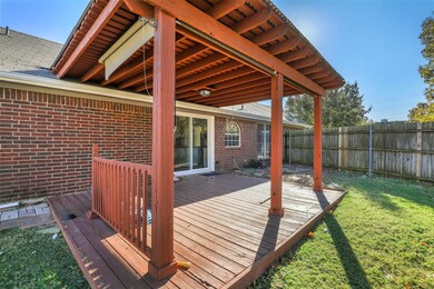 709 Parkland Ct, Hurst, TX 76053 - photo 7