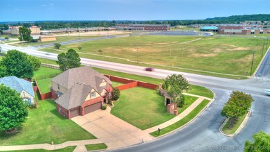 5033 S 165th East Ave, Tulsa, OK 74134 - photo 4