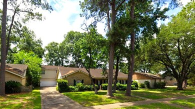 5419 Bent Bough Ln, Houston, TX 77088 - photo 2