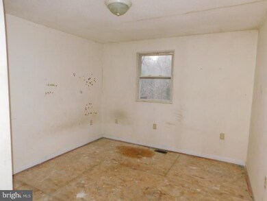 76 Coon Hollow Ln, Jones Springs, WV 25427 - photo 5