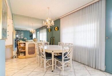 1096 Yarmouth E, Boca Raton, FL 33434 - photo 7