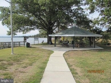 35335 Golf Course Dr, Mechanicsville, MD 20659 - photo 3