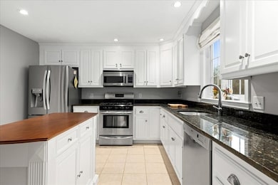 192 Horne Way unit 192, Millbury, MA 01527 - photo 6