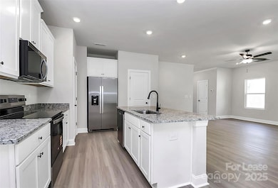 7019 Jerimoth Dr, Charlotte, NC 28215 - photo 6