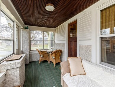 1345 45th St, Des Moines, IA 50311 - photo 5