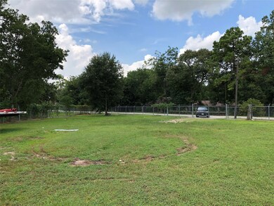 8420 Shady Dr, Houston, TX 77016 - photo 3