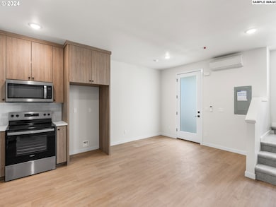 62 NE Stanton St, Portland, OR 97212 - photo 7