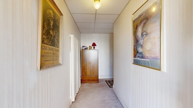 246 Shaw St, Lowell, MA 01851 - photo 5