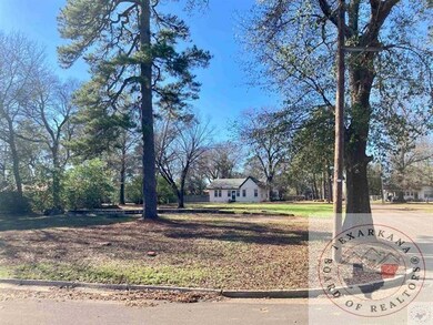 1202 E 12th St, Texarkana, AR 71854 - photo 4