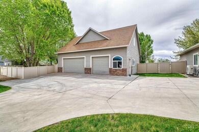 27607 Petolla Rd, Wilder, ID 83676 - photo 2