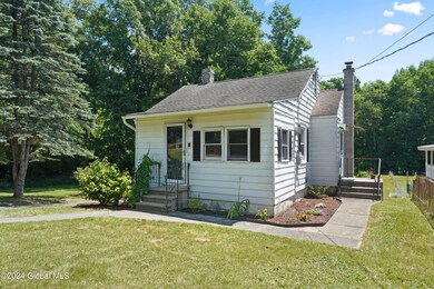 194 Speigletown Rd, Troy, NY 12182 - photo 2