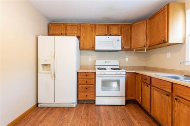 4135 Columbia St, Des Moines, IA 50313 - photo 7