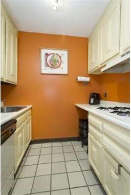 Harbor Towers unit 39H, Boston, MA 02110 - photo 3