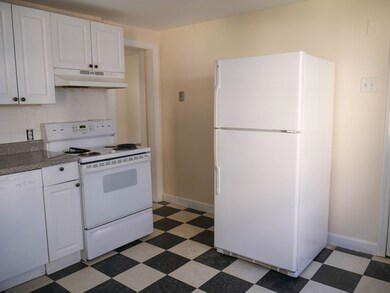 41 Angeline St, West Springfield, MA 01089 - photo 5