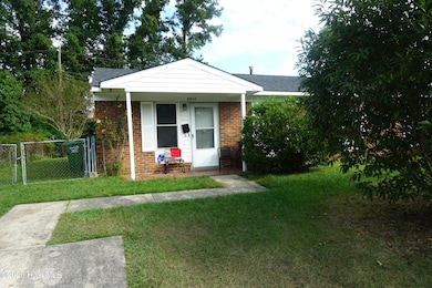 2911 Spaulding front.