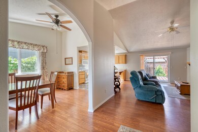 110_1841 NE 7th_Pro Property Photos by W
