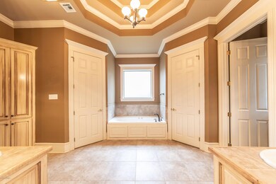 m bath tub wall