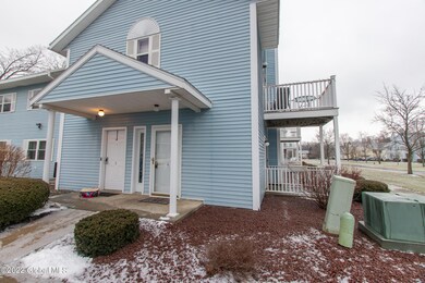 704 Cambridge Manor Dr, Schenectady, NY 12302 - photo 2