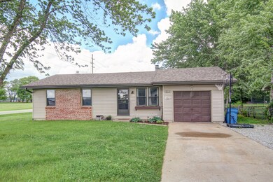 215 W Mcconnell St, Nixa, MO 65714 - photo 2