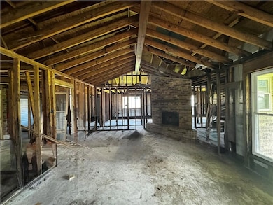 existing living room - ready for renovation