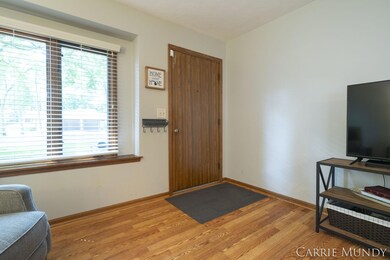 4-web-or-mls-451-evergreen-ln