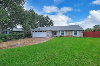 8067 Pineverde Ln, Jacksonville, FL 32244 - photo 4