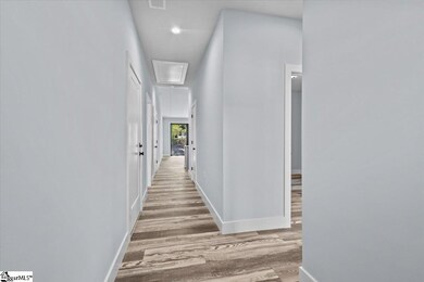 101 Stratford Rd, Moore, SC 29369 - photo 4