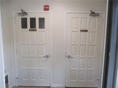 7 Apple Valley Pkwy unit 4, Greenville, RI 02828 - photo 4