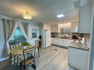 308 Juniper Cir, Lady Lake, FL 32159 - photo 7