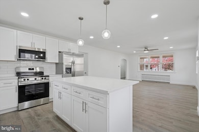 327 Seneca St, Essington, PA 19029 - photo 3