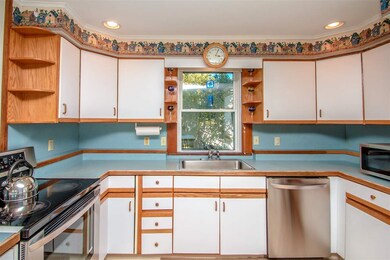 59 Elm St, Lancaster, NH 03584 - photo 6