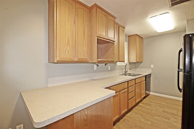 16818 David Glen Dr, Friendswood, TX 77546 - photo 7