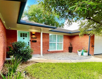 5033 De Lange Ln, Houston, TX 77092 - photo 3