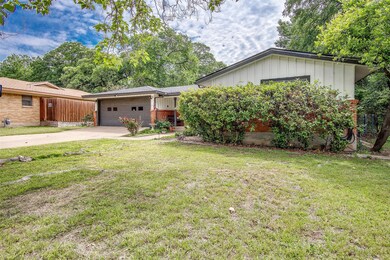 1112 Valley View Dr, Hurst, TX 76053 - photo 5