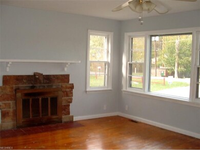 Great room contains a triple window on the front w