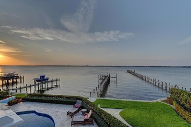 Dock