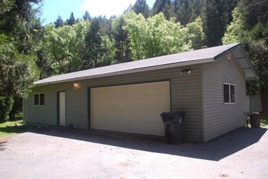 1125 Dutcher Creek Rd, Grants Pass, OR 97527 - photo 4